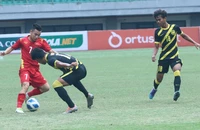 U-19 VN thua toàn diện trước Malaysia