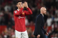 Ronaldo tự biến mình thành người thừa ở MU