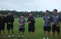 HLV Shin Tae-yong và tuyển Indonesia đến Bali bắt đầu chiến dịch vàng AFF Cup