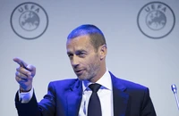 Chủ tịch UEFA nói gì về cáo buộc “mua trọng tài” của Barcelona?