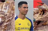 Clip: Xem món quà Vua Saudi Arabia tặng Ronaldo
