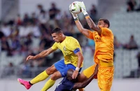 Ronaldo tịt ngòi ở Osaka, "Bầy cáo nghỉ đá" ở Bangkok