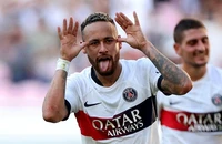 Mancini từ chức HLV tuyển Ý, Neymar đến Al Hilal