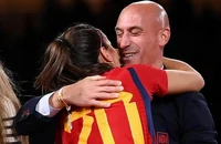 “Vụ khóa môi”: FIFA vào cuộc, Chủ tịch Rubiales lên kế hoạch từ chức