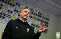 Fan Hàn chưng hửng với HLV Klinsmann nhưng vẫn tính hai trận thắng nữa