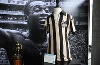 Sau 111 năm, CLB Santos của huyền thoại Pele và Neymar rớt hạng