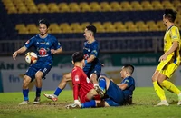 Kiatisak đang ở “vùng bão” lại đi vào "tâm bão"