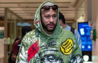 Neymar trở lại Saudi Arabia