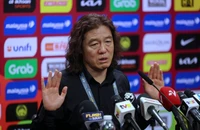 CĐV Malaysia đòi sa thải thầy Kim, rồi ai giỏi hơn?