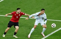Gruzia là ai mà làm cho Ronaldo càu nhàu suốt?
