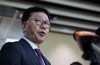 Thầy Chung gác ấn từ quan