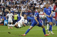 Chùm ảnh Anh ngược dòng hú hồn thắng Slovakia 2-1
