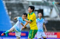 Thầy Đoàn Minh Xương dẫn đội USA FC đá với đồng nghiệp và học trò cũ