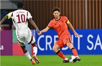 Chủ nhà Trung Quốc thắng trận đầu nhưng đường đi World Cup không cao