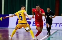 Tuyển Việt Nam không cho đội tốp 7 thế giới đòi nợ