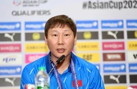 Chuyện HLV Kim Sang-sik giả “bị lừa” tại Bukit Jalil
