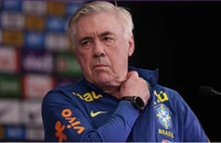Neymar không thể “ăn mày dĩ vãng” với HLV Carlo Ancelotti