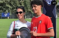 Con trai của Ronaldo lại có danh hiệu quốc tế