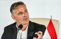 'Đất nước 30 triệu dân tôi còn đưa đến World Cup, Indonesia đến 280 triệu người'