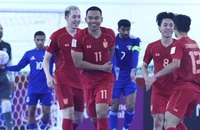 Tuyển Thái Lan “kéo” Việt Nam vào tứ kết