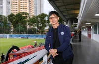 Lạ lùng HLV Gavin Lee trẻ như sinh viên tạo kỳ tích cho tuyển Singapore 
