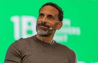 Rio Ferdinand nói gì những ngày “trốn” tên bay đạn lạc ở Dubai?