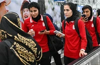 Một tuyển thủ Iran đổi ý muốn quay về nhà chứ không ở lại Úc
