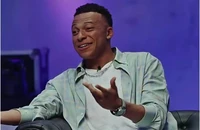 Mbappe 'quay xe' với thần tượng Ronaldo và ủng hộ Messi?