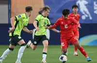 U-17 Việt Nam nhìn sang bảng của Thái Lan và Indonesia mà ước