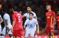 Nguyễn Xuân Son nhạt nhòa, Nam Định thua tại Malaysia