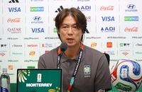 HLV Hong Myong-bo nói gì tình thế khó khăn của tuyển Hàn Quốc tại World Cup?