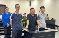 Vụ 2 cựu công an cho vay lãi nặng, ghi lô đề: Tòa chỉ ra thiếu sót của cơ quan điều tra 