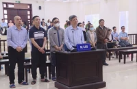 Vụ Việt Á, một bị cáo được án treo vẫn kiên trì xin miễn trách nhiệm hình sự