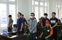 Ông chủ Việt Á Phan Quốc Việt và nhóm cựu cán bộ Học viện Quân y hầu tòa phúc thẩm