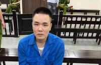 Thủ đoạn lừa tiền tỉ từ việc làm dịch vụ mở thẻ tín dụng 