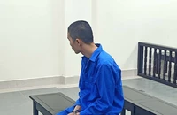 Khách hàng khiêu khích nhân viên cây xăng và cái kết