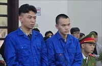 'Tổng tài' bị phạt 2 năm tù vụ giơ tay chỉ đạo đánh chủ quán cà phê 