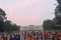 Chùm ảnh: Hơn 15.000 vận động viên tranh tài giải marathon quảng bá du lịch TP.HCM