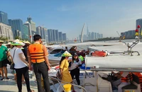 320 khách du lịch Ấn Độ trải nghiệm tour đường sông ở TP.HCM