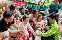 Nhộn nhịp khu vui chơi ở TP.HCM ngày đầu nghỉ tết Dương lịch 