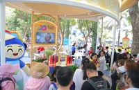 Khách đổ xô đến ngày hội du lịch TP.HCM săn tour giá hời