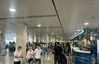Nhiều đường bay nội địa đã kín chỗ dịp lễ 30-4