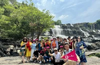 Hàng không, du lịch vào cao điểm hè