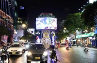 Phố ẩm thực Phan Xích Long muốn 'thức khuya' hơn