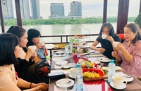 TP.HCM thêm tour du thuyền cao cấp hút khách quốc tế