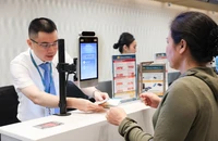 Giá vé máy bay Tết 2026 giảm, người dân bắt đầu 'săn vé' khung giờ đẹp