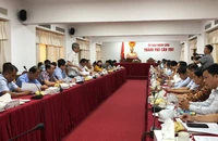 Rác tồn đọng nhiều gây bức xúc, Cần Thơ họp khẩn 