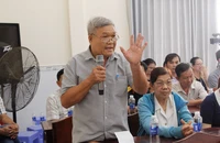 Chủ tịch TP Cần Thơ hứa với cử tri sẽ tìm giải pháp quản lý chặt chẽ nhà, đất công