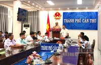 Thống nhất hỗ trợ bằng tiền cho cán bộ về TP Cần Thơ mới công tác