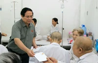 Thủ tướng: Mua ngay mấy máy xạ trị cho BV Ung bướu ở TP Cần Thơ